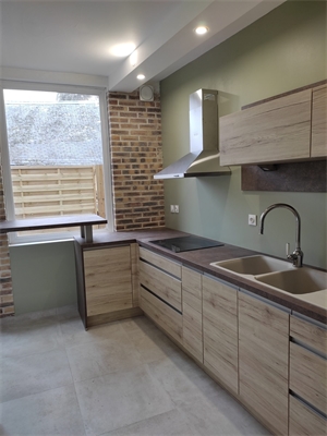 appartement à la location -   02200  SOISSONS, surface 104,88 m2 location appartement - APR747792